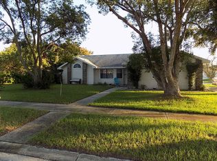 3949 Ridgewood Dr, Titusville, FL 32796