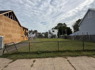 637 Spruce St, Bristol, PA