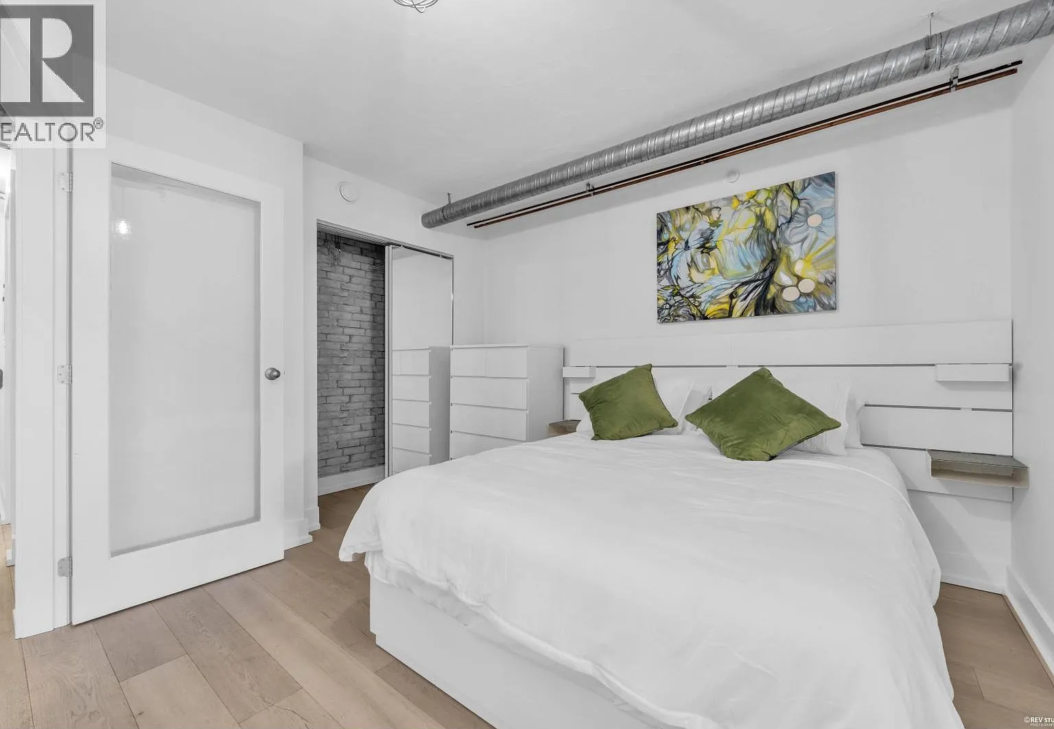 1 bed, 701 sqft, $2,700 — Photo 3