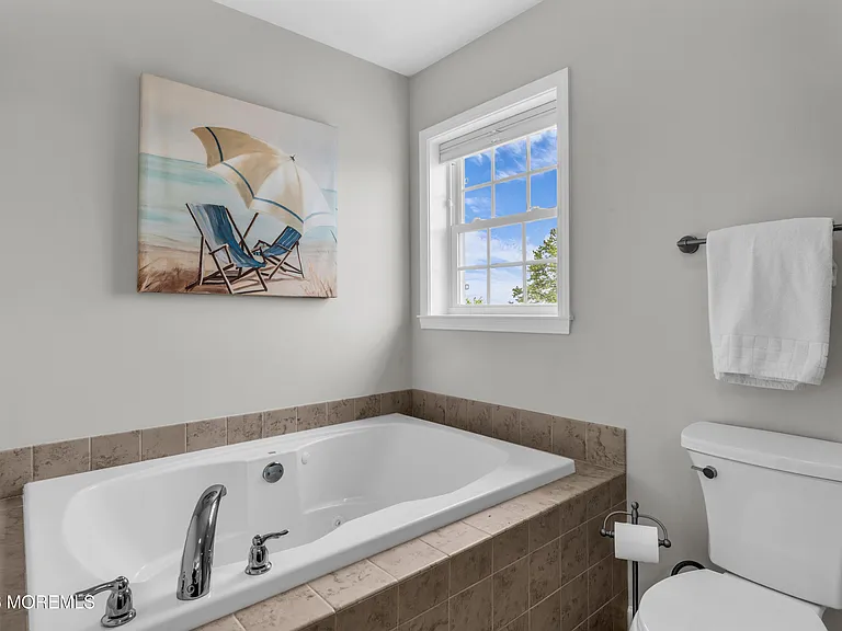 3306 Windsor Ave — Photo 33