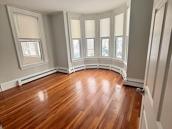 2nd image of 117 Coburn St #1
