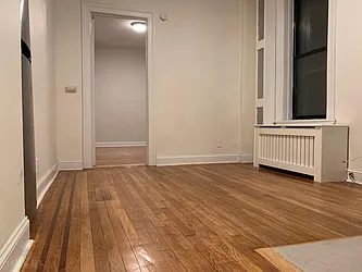 Rented by Hillel Realty Group