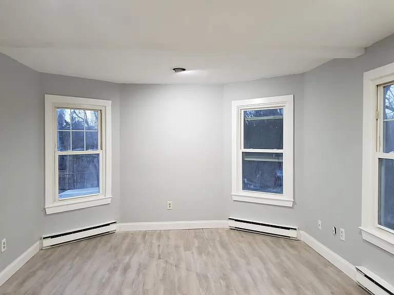 481 Williams St #2 — Photo 3