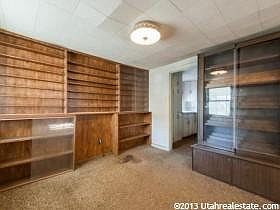 3rd image of 181 E Gregson Ave