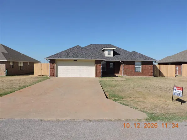 124 Arapaho St, Geronimo, OK 73543