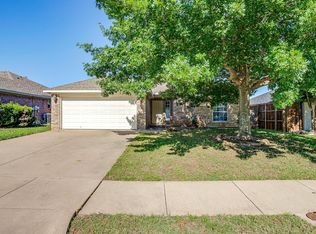 543 Thistle Meade Cir, Burleson, TX 76028