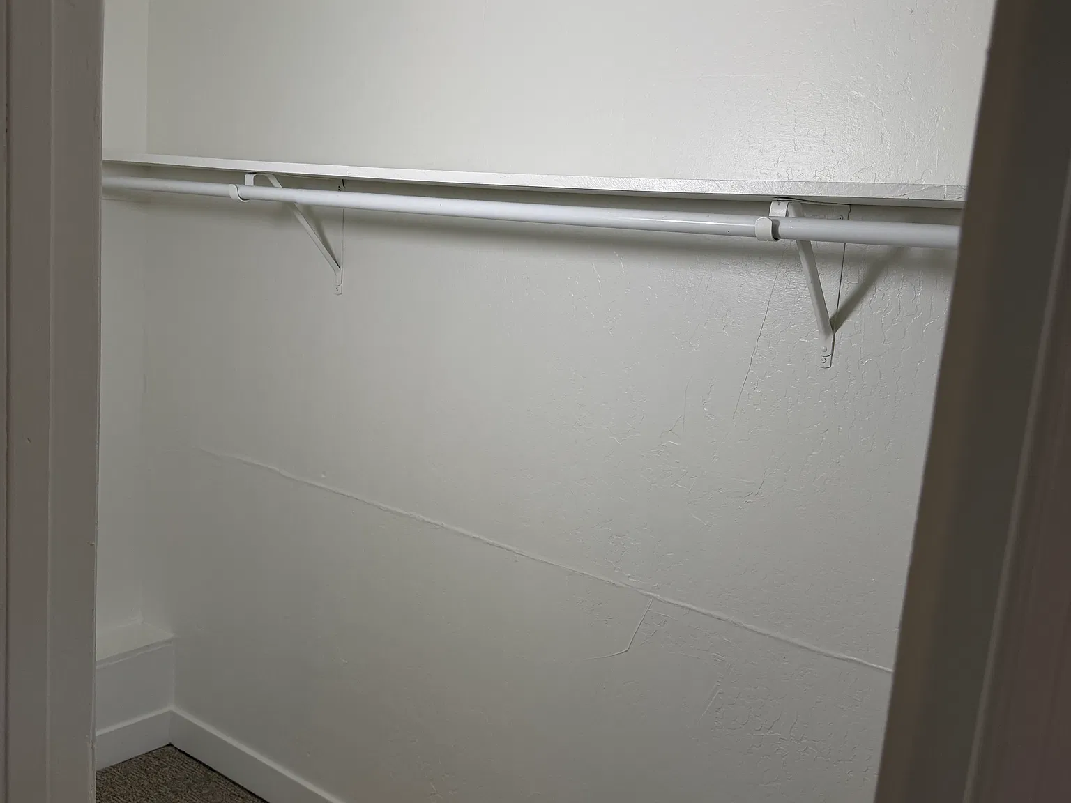 1 bed, 640 sqft, $1,500 — Photo 3