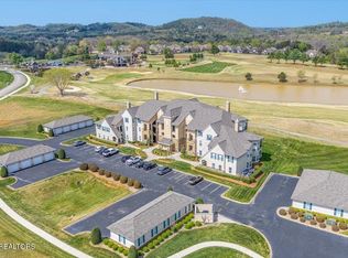 535 Rarity Bay Pkwy #D301, Vonore, TN 37885
