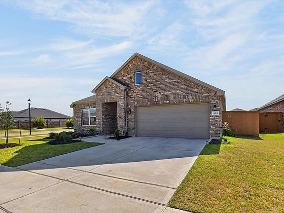 2nd image of 19519 Perissa Terrace Dr