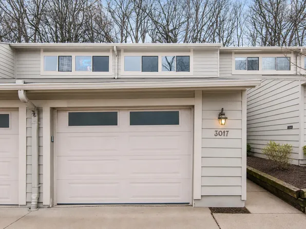 3017 Lakehaven Ct, Ann Arbor, MI 48105