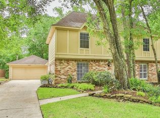 77 Crystal Lake Ln, Spring, TX 77380