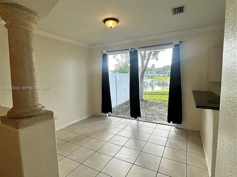 2704 SE 15th Pl — Photo 15