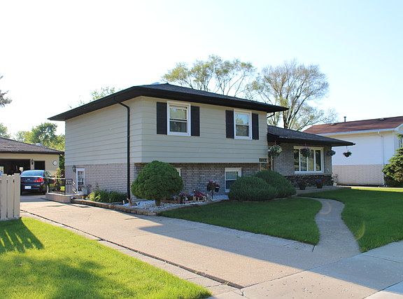 2nd image of 10564 S Sun Valley Ct