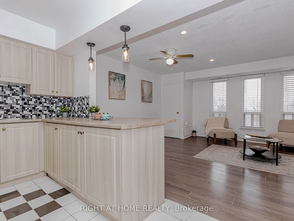 40 Rexdale Blvd #3