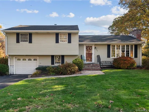 146 Longmeadow Drive, Wolcott, CT 06716