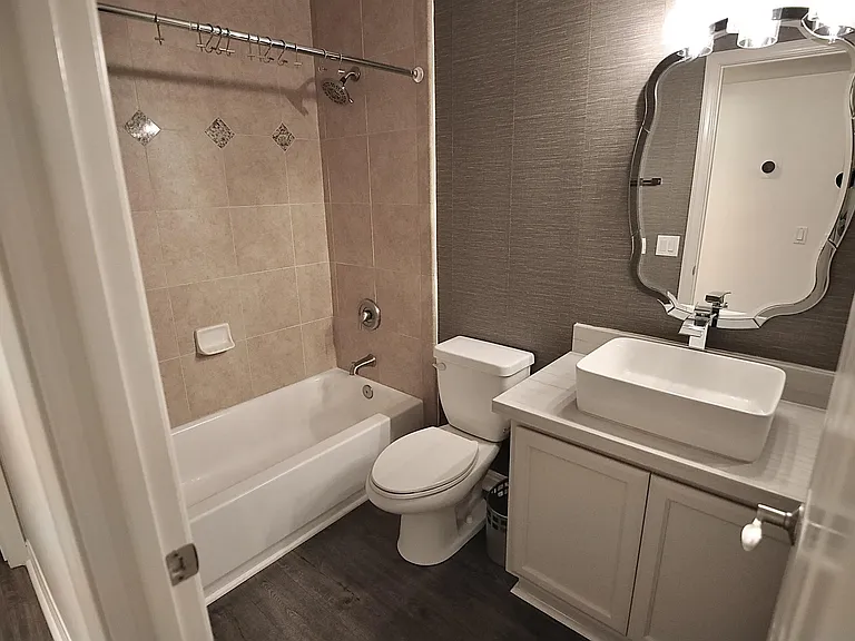 550 Graves Ave #10 — Photo 38