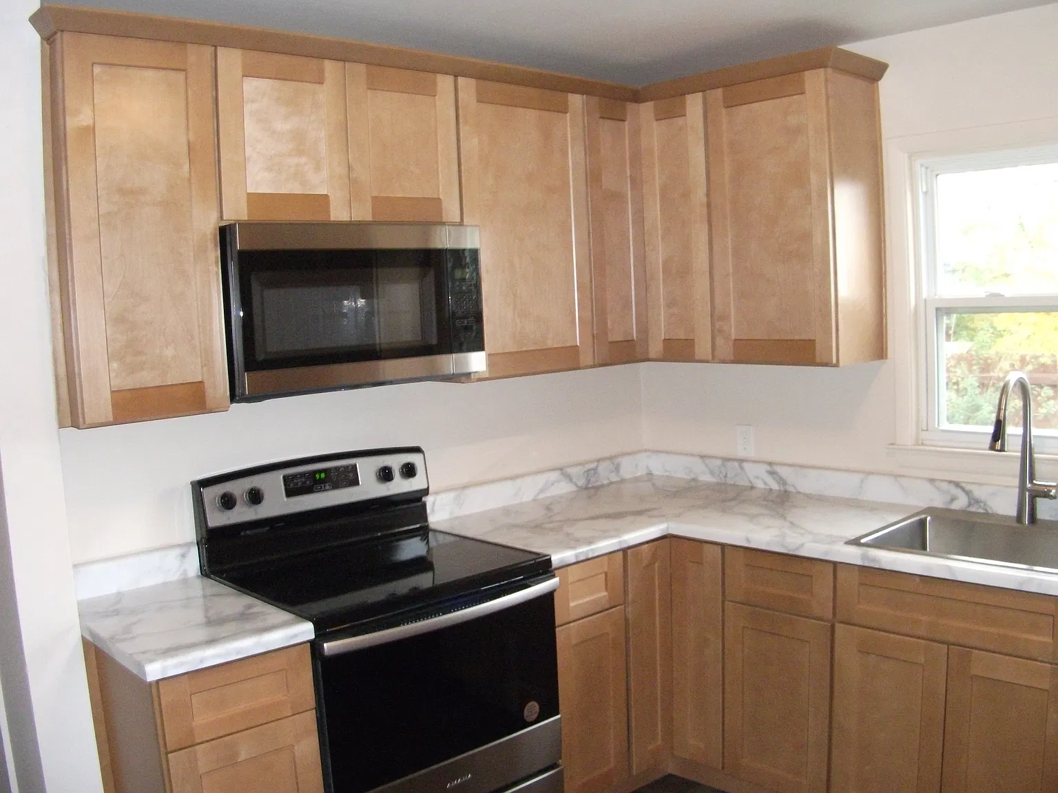 2 bed, $1,200 — Photo 2