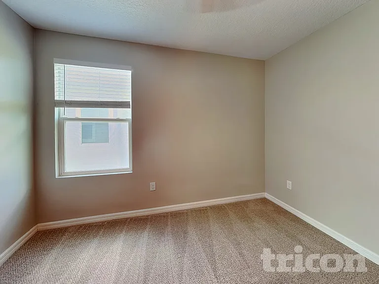 12930 Oak Hill Way — Photo 9