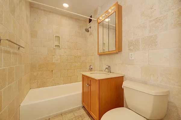 Rented by REAL New York | media 4