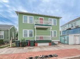2225 Bernardo De Galvez Ave, Galveston, TX