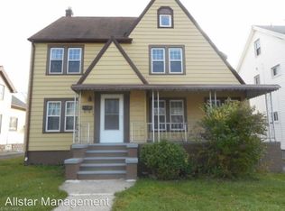10210 Robinson Ave, Garfield Heights, OH 44125
