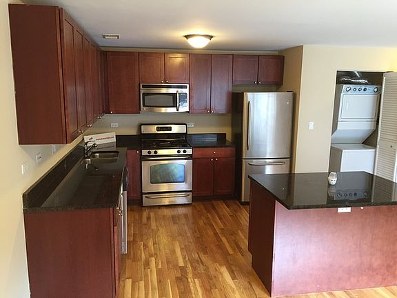 4th image of 2501 W Bryn Mawr Ave APT 104