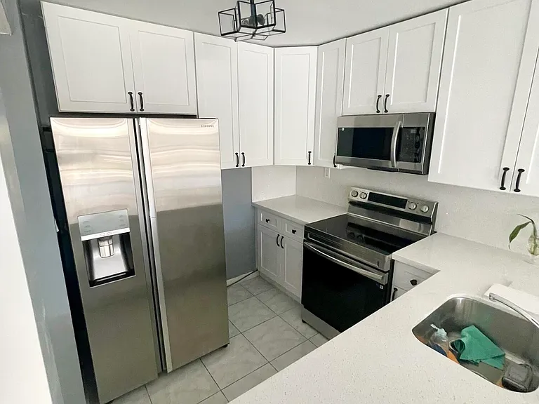 2000 Atlantic Shores Blvd #306 — Photo 6