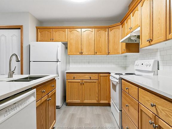 5th image of 1604 Sagebrush Ct