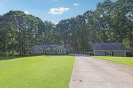 Creekside Dr-S1908-001.jpg