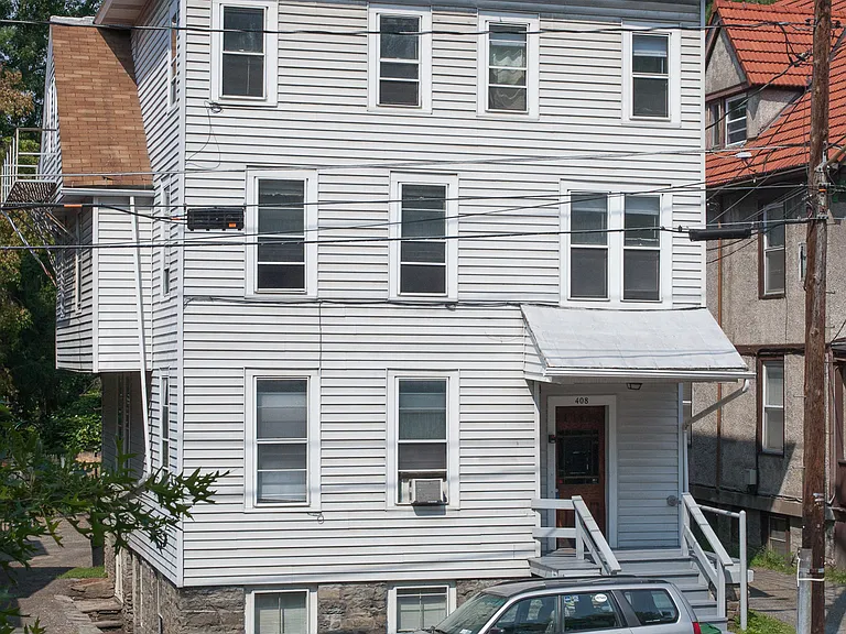 408 Stewart Ave #6 — Photo 11