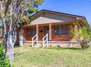 717 SW Ranch Oak Blvd, Lawton, OK 73501