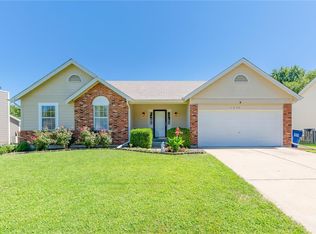 1250 Running Waters Dr, Saint Charles, MO
