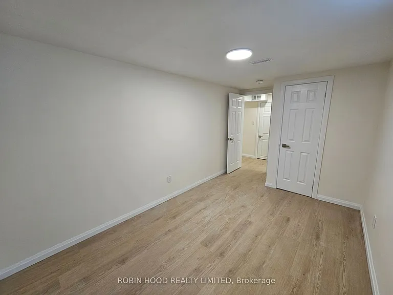 35 Burkwood Cres #BASEMENT — Photo 13