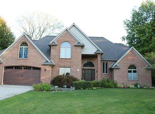 9 Golfside Dr, Saint Clair, MI 48079