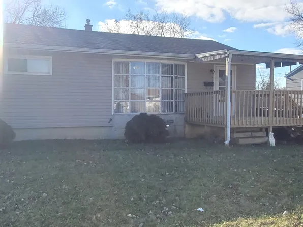 1701 Ballentine St, Waukegan, IL 60087
