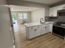 320 Columbia Ave