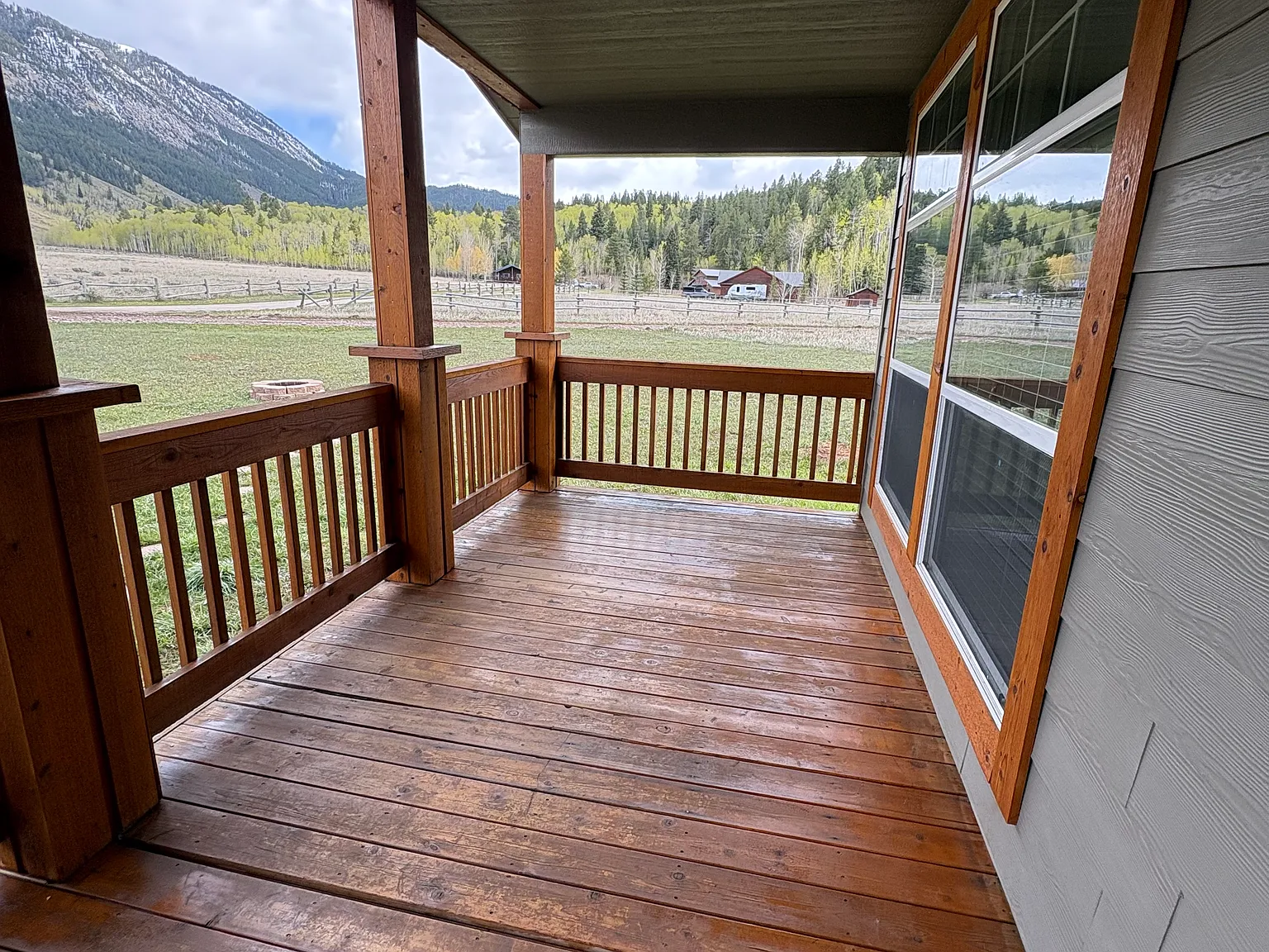 3 bed, 975 sqft, $4,000 — Photo 2
