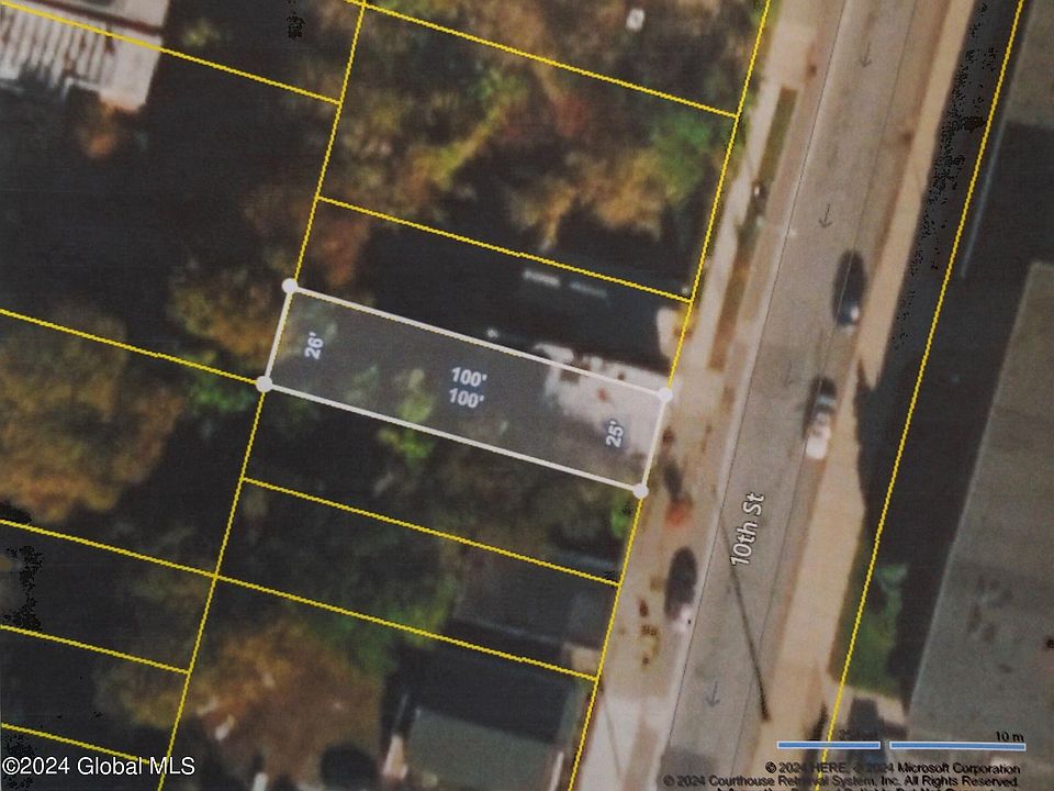 2nd image of 453 10th Street