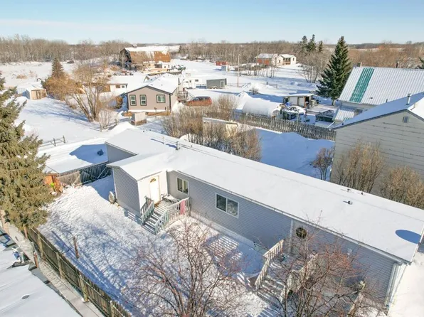 5027 SW 54th Ave, Bashaw, AB T0B 0H0