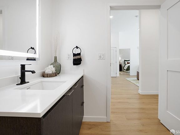 4th image of 52 Kirkwood Ave #201