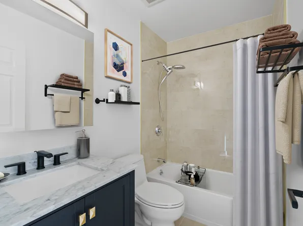 3-17 Endeavor Place image 9 of 21