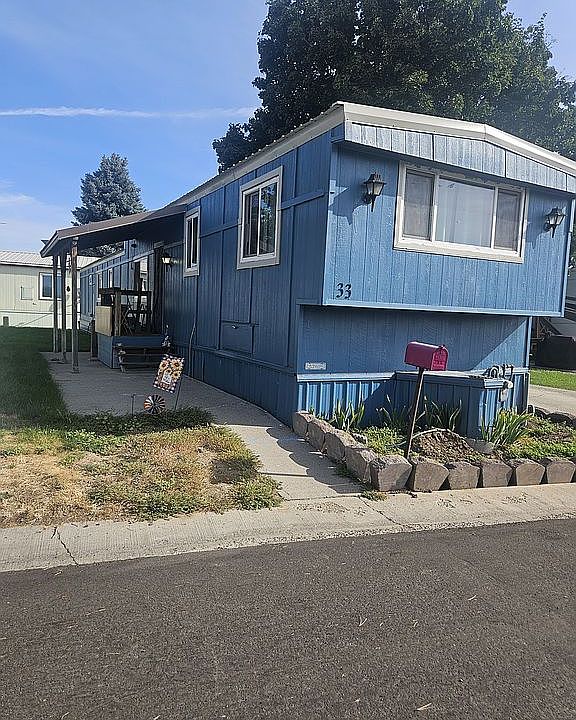 1st image of 33 Valley Ln