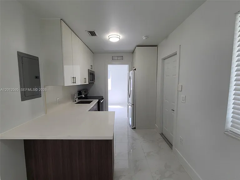 1646 NW 1st Pl #4 — Photo 13