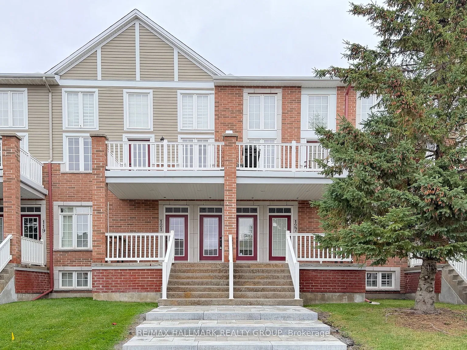 2 bed, $2,400 — Photo 2