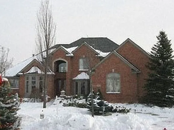 7040 Royal Villa Ct #6, Canton, MI 48187
