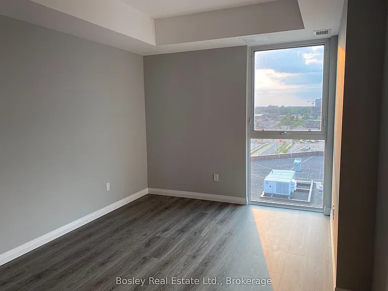 60 Charles St W #1110 — Photo 6