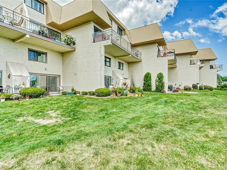 318 Bay Village Dr, Rochester, NY 14609 Zillow