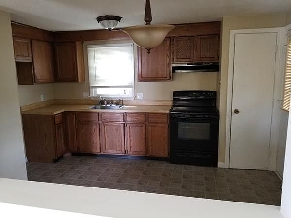 2nd image of 35 Allison Ln #1