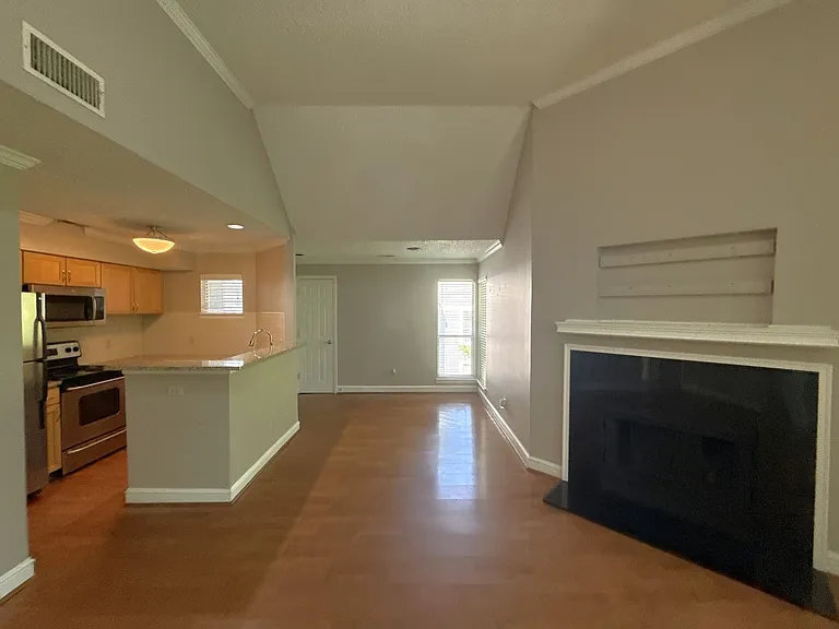 2518 Cranbrook Ln #4 — Photo 7