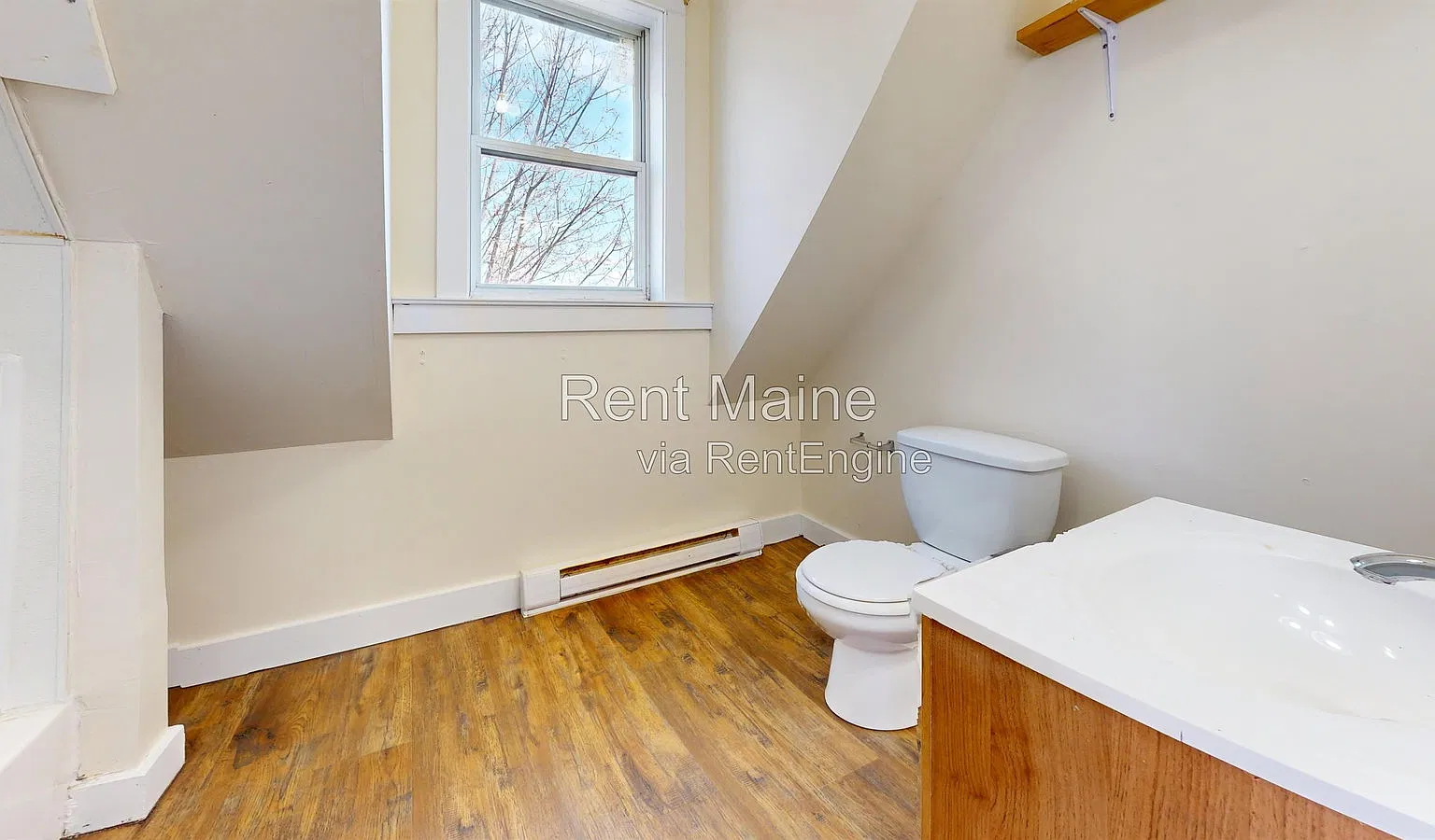 3 bed, 1.0 bath, 1066 sqft, $1,450 — Photo 3